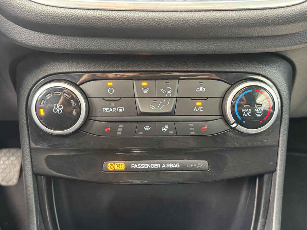 Ford Puma 1.0 EcoBoost Hybrid Titanium X // PANO SCHUIF DAK // NAVI // PDC // STOEL + STUUR VERWARMING // FULL LED // 23