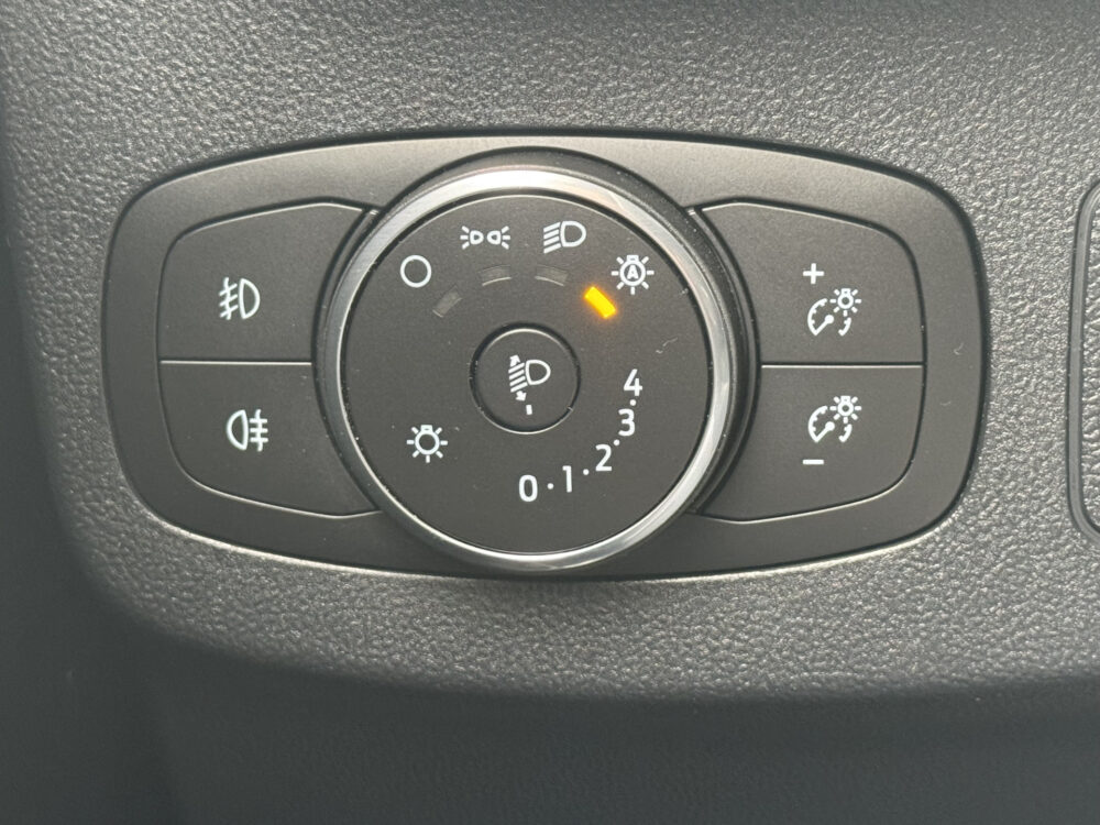 Ford Puma 1.0 EcoBoost Hybrid Titanium X // PANO SCHUIF DAK // NAVI // PDC // STOEL + STUUR VERWARMING // FULL LED // 26