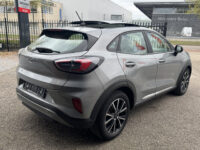 Ford Puma 1.0 EcoBoost Hybrid Titanium X // PANO SCHUIF DAK // NAVI // PDC // STOEL + STUUR VERWARMING // FULL LED // 40