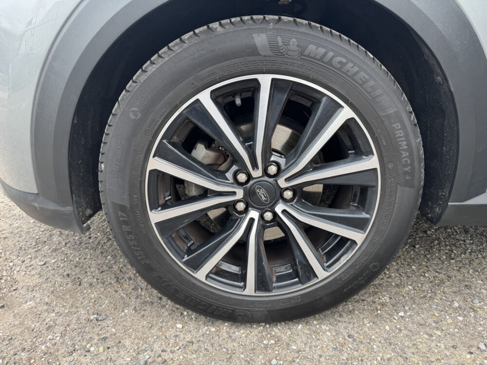 Ford Puma 1.0 EcoBoost Hybrid Titanium X // PANO SCHUIF DAK // NAVI // PDC // STOEL + STUUR VERWARMING // FULL LED // 8