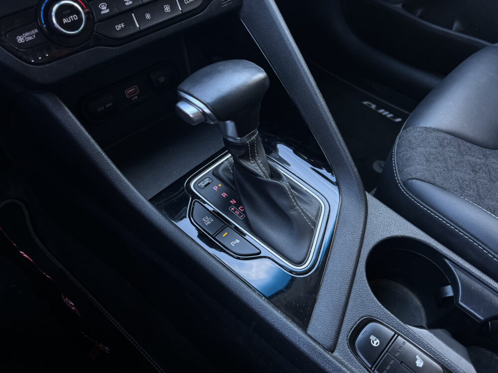 Kia Niro 1.6 GDi PHEV DynamicLine // LED // ADAPT. CRUISE // CAMERA // APPLE-ANDROID AUTO // CLIMA // STOEL+STUURVERWARMING // 23