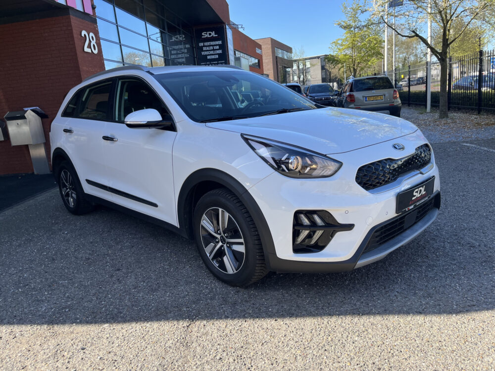 Kia Niro 1.6 GDi PHEV DynamicLine // LED // ADAPT. CRUISE // CAMERA // APPLE-ANDROID AUTO // CLIMA // STOEL+STUURVERWARMING // 7