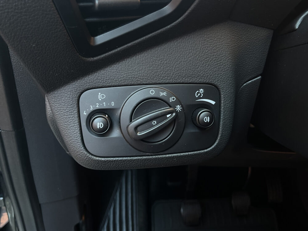 Ford C-MAX 1.5 150PK!! Titanium // NAVI + CARPLAY // CAMERA // PDC V+A // CRUISE // WINTERPACK // TREKHAAK!! 20