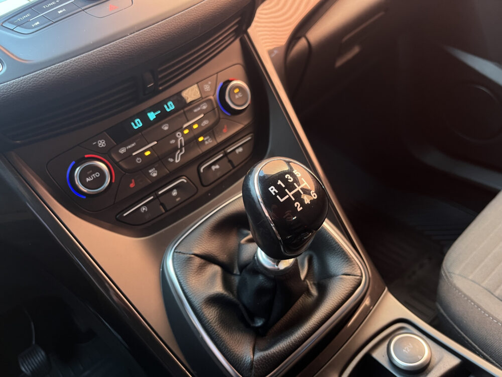 Ford C-MAX 1.5 150PK!! Titanium // NAVI + CARPLAY // CAMERA // PDC V+A // CRUISE // WINTERPACK // TREKHAAK!! 23