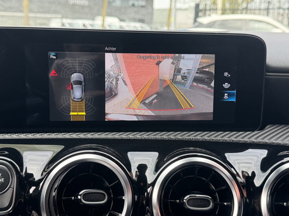 Mercedes-Benz A-Klasse 250 e Business Line // DEALER ONDERHOUDEN!! // WIDESCREEN NAVI // CAMERA // CLIMA // CRUISE // STOELVERWARMING // 18