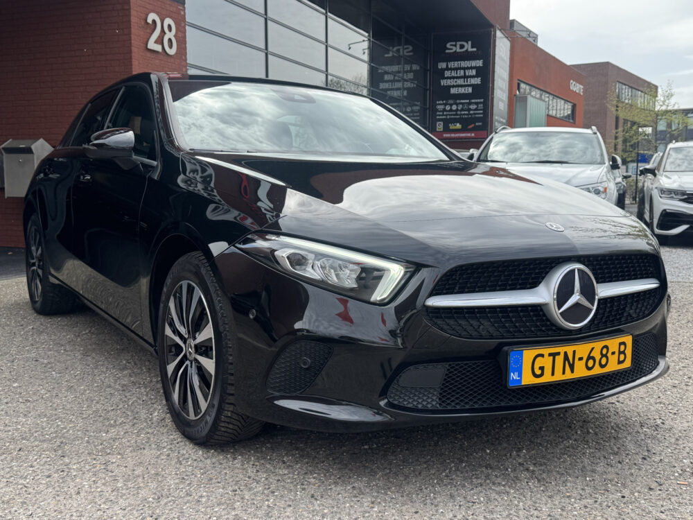 Mercedes-Benz A-Klasse 250 e Business Line // DEALER ONDERHOUDEN!! // WIDESCREEN NAVI // CAMERA // CLIMA // CRUISE // STOELVERWARMING // 2