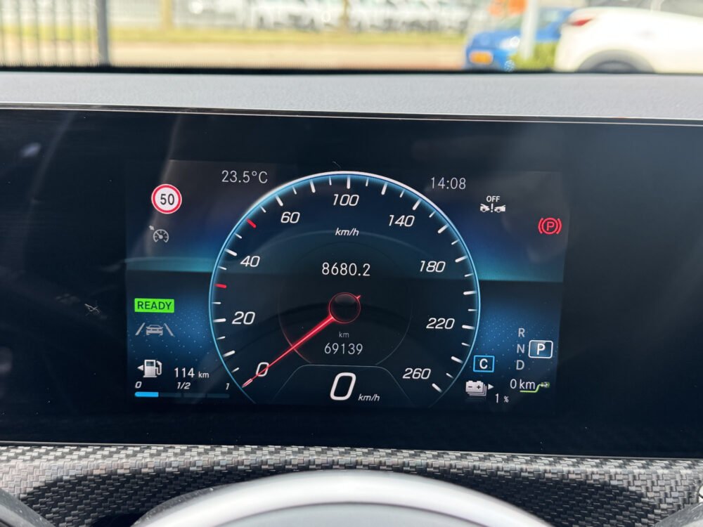 Mercedes-Benz A-Klasse 250 e Business Line // DEALER ONDERHOUDEN!! // WIDESCREEN NAVI // CAMERA // CLIMA // CRUISE // STOELVERWARMING // 24