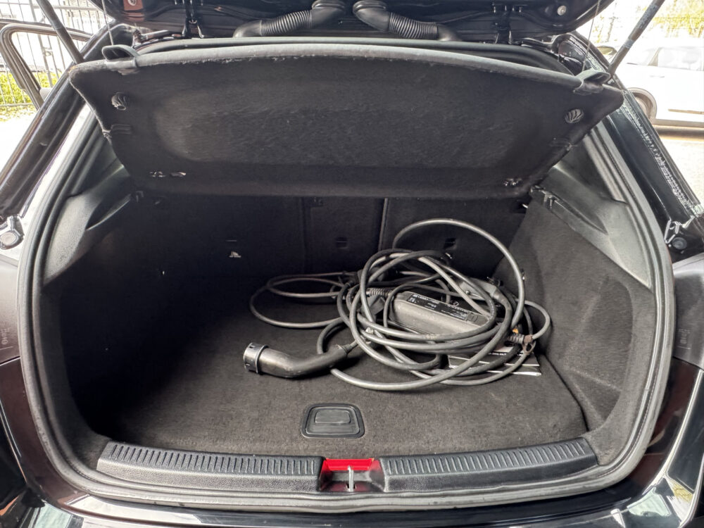 Mercedes-Benz A-Klasse 250 e Business Line // DEALER ONDERHOUDEN!! // WIDESCREEN NAVI // CAMERA // CLIMA // CRUISE // STOELVERWARMING // 32