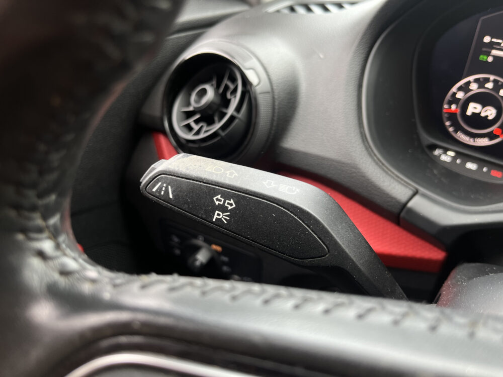 Audi Q2 1.4 TFSI CoD Sport Pro Line // FULL LED // ADAPT. CRUISE // VIRTUAL COCKPIT // KEYLESS // PDC V+A // STOELVERWARMING // 25