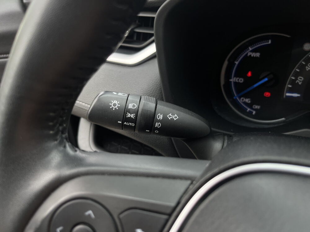 Toyota RAV4 2.5 Hybrid Business Plus // TREKHAAK // ADAPT. CRUISE // ELEK. ACHTERKLEP + STOEL // LEDER // STUUR+STOELVERWARMING // CAMERA // 25