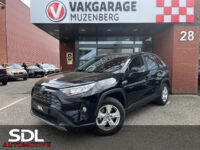 Toyota RAV4 2.5 Hybrid Business Plus // TREKHAAK // ADAPT. CRUISE // ELEK. ACHTERKLEP + STOEL // LEDER // STUUR+STOELVERWARMING // CAMERA // 37