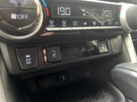 Toyota RAV4 2.5 Hybrid Business Plus // TREKHAAK // ADAPT. CRUISE // ELEK. ACHTERKLEP + STOEL // LEDER // STUUR+STOELVERWARMING // CAMERA // 67