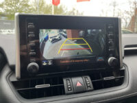 Toyota RAV4 2.5 Hybrid Business Plus // TREKHAAK // ADAPT. CRUISE // ELEK. ACHTERKLEP + STOEL // LEDER // STUUR+STOELVERWARMING // CAMERA // 72