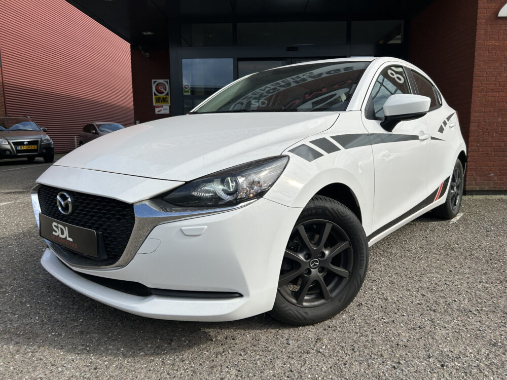Mazda 2 1.5 Skyactiv-G Comfort // LED // NAVI + CARPLAY // PDC // CRUISE // STOELVERWARMING 1