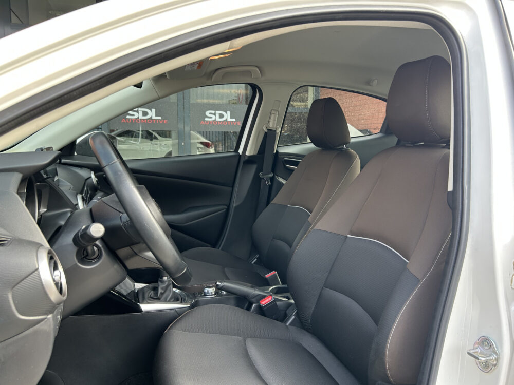 Mazda 2 1.5 Skyactiv-G Comfort // LED // NAVI + CARPLAY // PDC // CRUISE // STOELVERWARMING 8