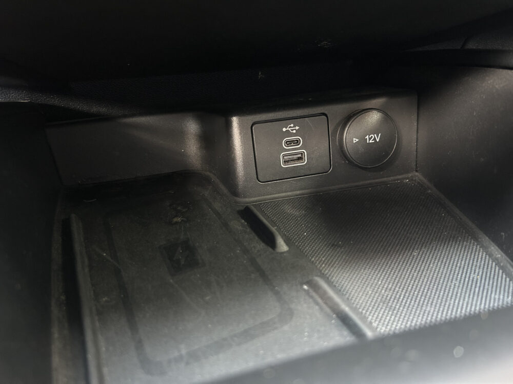 Ford Kuga 2.5 PHEV Vignale // FULL LED // B&O AUDIO // ADAPTIVE CRUISE // MEMORY SEAT // LEDER // NAVI + CARPLAY // CAMERA // WINTERPACK 19