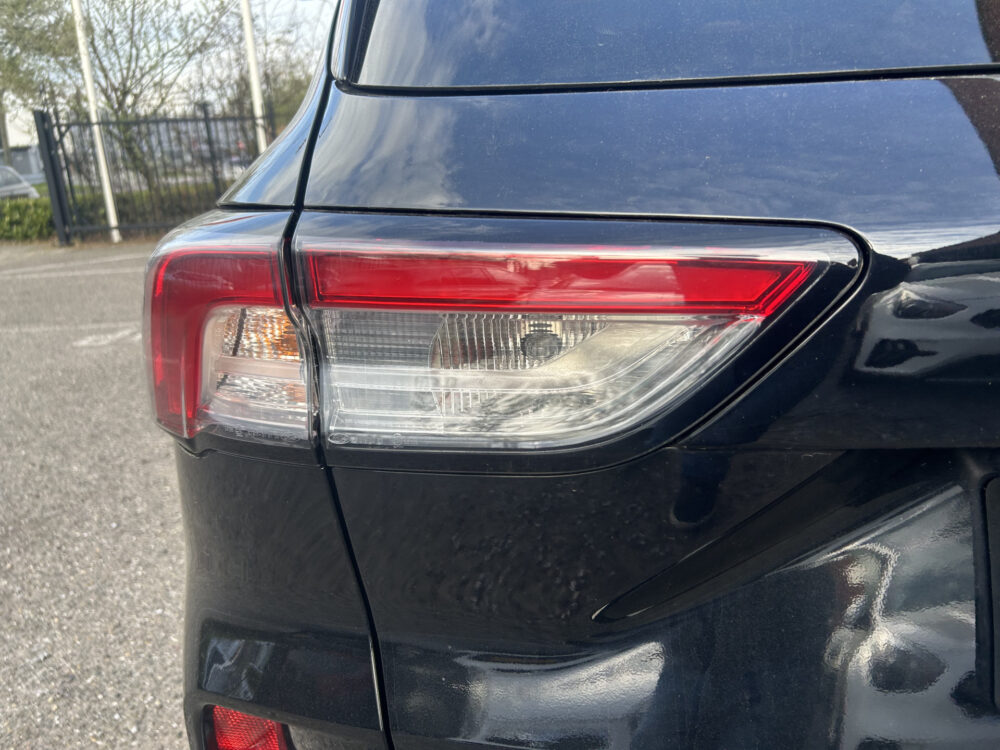 Ford Kuga 2.5 PHEV Vignale // FULL LED // B&O AUDIO // ADAPTIVE CRUISE // MEMORY SEAT // LEDER // NAVI + CARPLAY // CAMERA // WINTERPACK 31