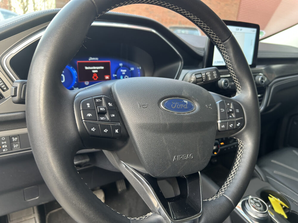 Ford Kuga 2.5 PHEV Vignale // FULL LED // B&O AUDIO // ADAPTIVE CRUISE // MEMORY SEAT // LEDER // NAVI + CARPLAY // CAMERA // WINTERPACK 6