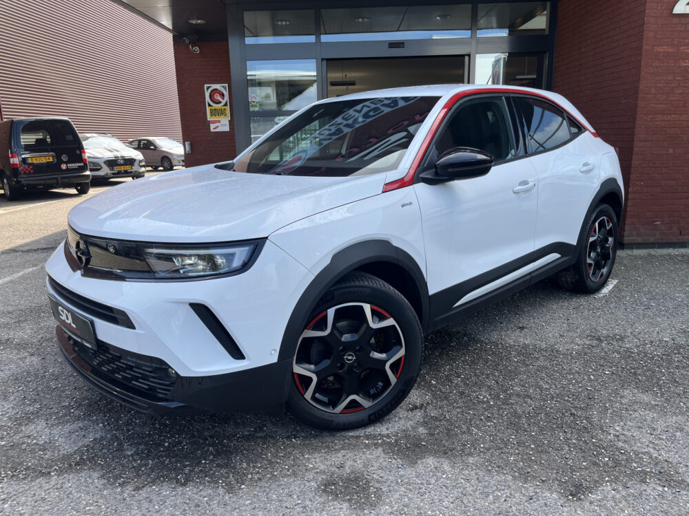 Opel Mokka 1.2 Turbo GS Line // LED // DODEHOEK // KEYLESS // CAMERA // APPLE-ANDROID AUTO // STOELVERWARMING // 1