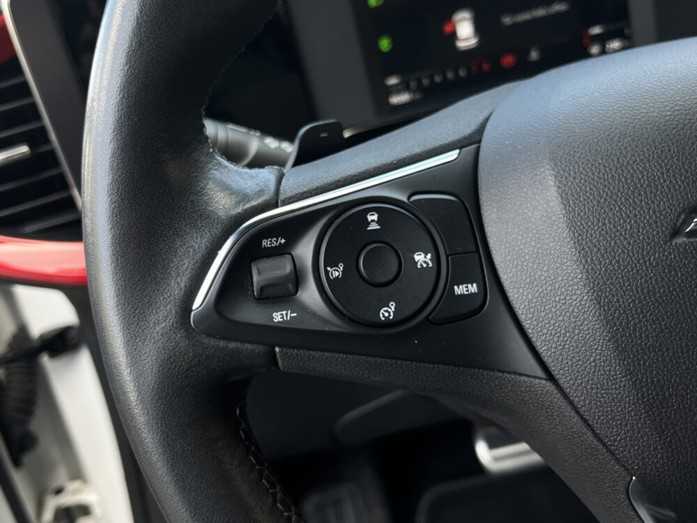 Opel Mokka 1.2 Turbo GS Line // LED // DODEHOEK // KEYLESS // CAMERA // APPLE-ANDROID AUTO // STOELVERWARMING // 20