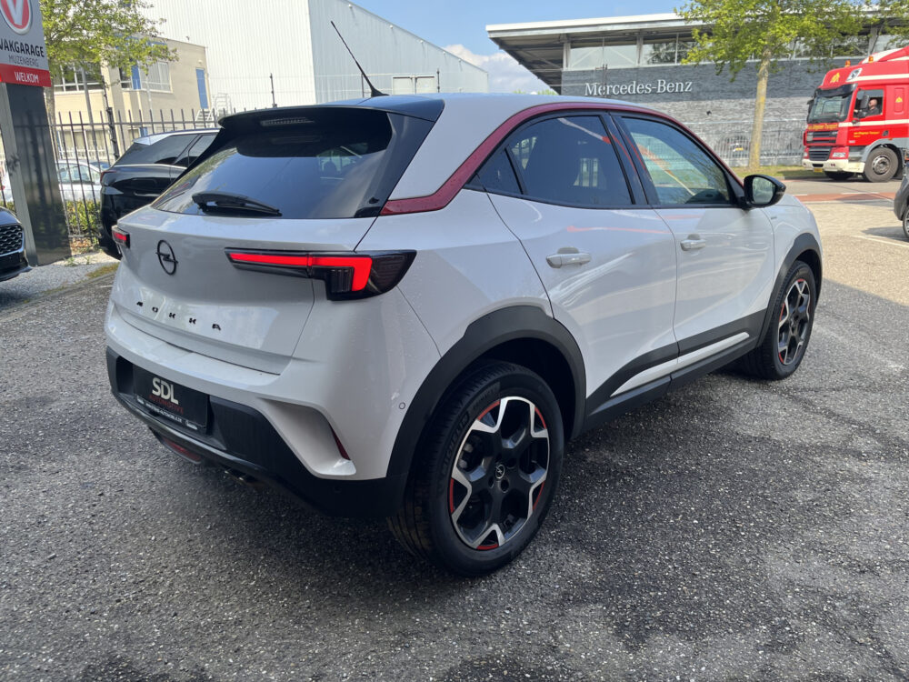 Opel Mokka 1.2 Turbo GS Line // LED // DODEHOEK // KEYLESS // CAMERA // APPLE-ANDROID AUTO // STOELVERWARMING // 5