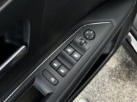 Peugeot 3008 1.2 Turbo GT Line // LEDER // ELEK. STOEL+GEHEUGEN // DODEHOEK // 360 CAMERA // CRUISE // NAVI+CARPLAY // KEYLESS // 56