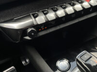 Peugeot 3008 1.2 Turbo GT Line // LEDER // ELEK. STOEL+GEHEUGEN // DODEHOEK // 360 CAMERA // CRUISE // NAVI+CARPLAY // KEYLESS // 62