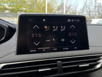 Peugeot 3008 1.2 Turbo GT Line // LEDER // ELEK. STOEL+GEHEUGEN // DODEHOEK // 360 CAMERA // CRUISE // NAVI+CARPLAY // KEYLESS // 65