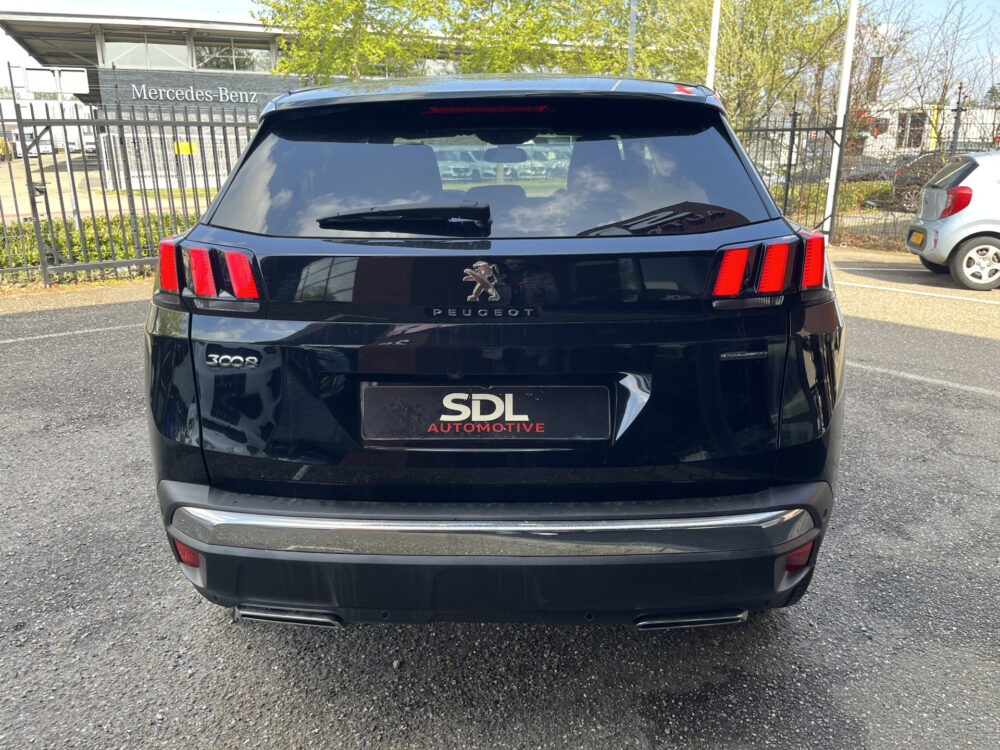 Peugeot 3008 1.2 Turbo GT Line // LEDER // ELEK. STOEL+GEHEUGEN // DODEHOEK // 360 CAMERA // CRUISE // NAVI+CARPLAY // KEYLESS // 7