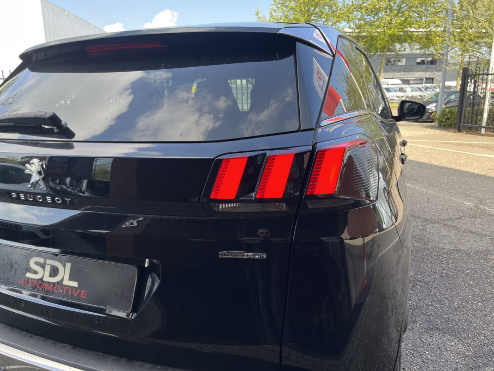 Peugeot 3008 1.2 Turbo GT Line // LEDER // ELEK. STOEL+GEHEUGEN // DODEHOEK // 360 CAMERA // CRUISE // NAVI+CARPLAY // KEYLESS // 9