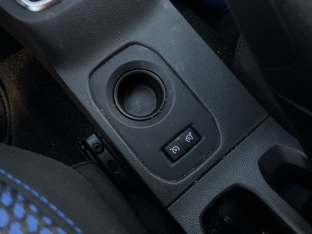 Dacia Duster 1.3 TCe Prestige // 360 CAMERA // DODEHOEK // CLIMA // CRUISE // NAVI+CARPLAY // 25