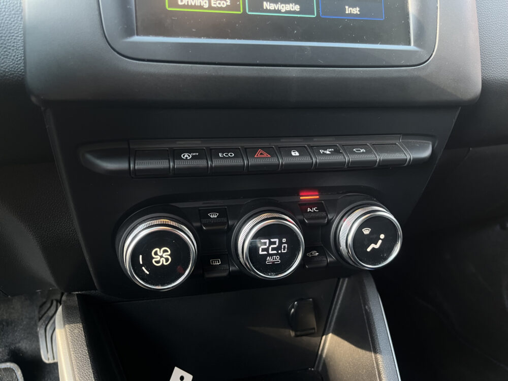 Dacia Duster 1.3 TCe Prestige // 360 CAMERA // DODEHOEK // CLIMA // CRUISE // NAVI+CARPLAY // 26