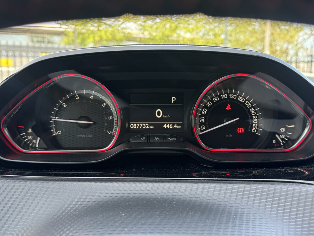 Peugeot 2008 1.2 PureTech GT-Line // D-RIEM VERVANGEN!! // NAVI // CAMERA // CLIMA // CRUISE // 21