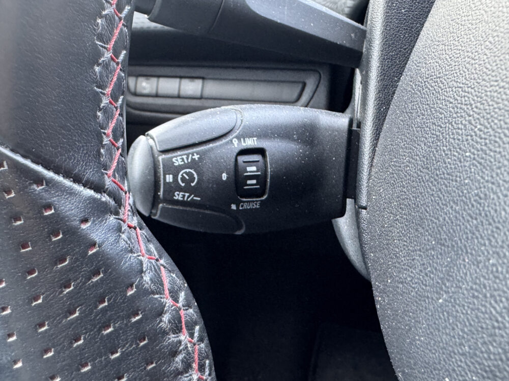 Peugeot 2008 1.2 PureTech GT-Line // D-RIEM VERVANGEN!! // NAVI // CAMERA // CLIMA // CRUISE // 25