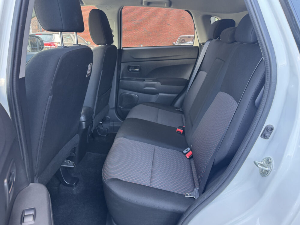 Mitsubishi ASX 1.6 Cleartec Instyle // NAVI // CMAERA // CRUISE // STOELVERWARMING // TREKHAAK // LICHT METALEN VELGEN // 10