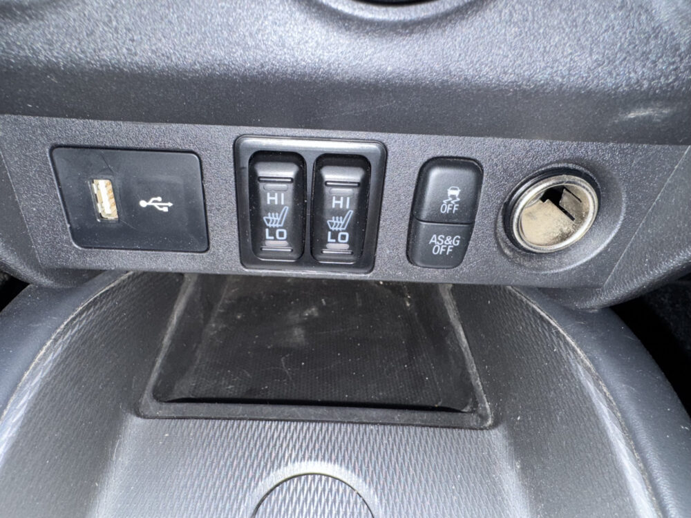 Mitsubishi ASX 1.6 Cleartec Instyle // NAVI // CMAERA // CRUISE // STOELVERWARMING // TREKHAAK // LICHT METALEN VELGEN // 20