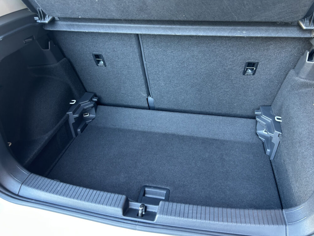 Volkswagen T-Cross 1.5 TSI Style // FULL LED // ADAP. CRUISE // VIRTUAL COCKPIT // CAMERA+SENSOREN // KEYLESS // NAVI+CARPLAY // 31