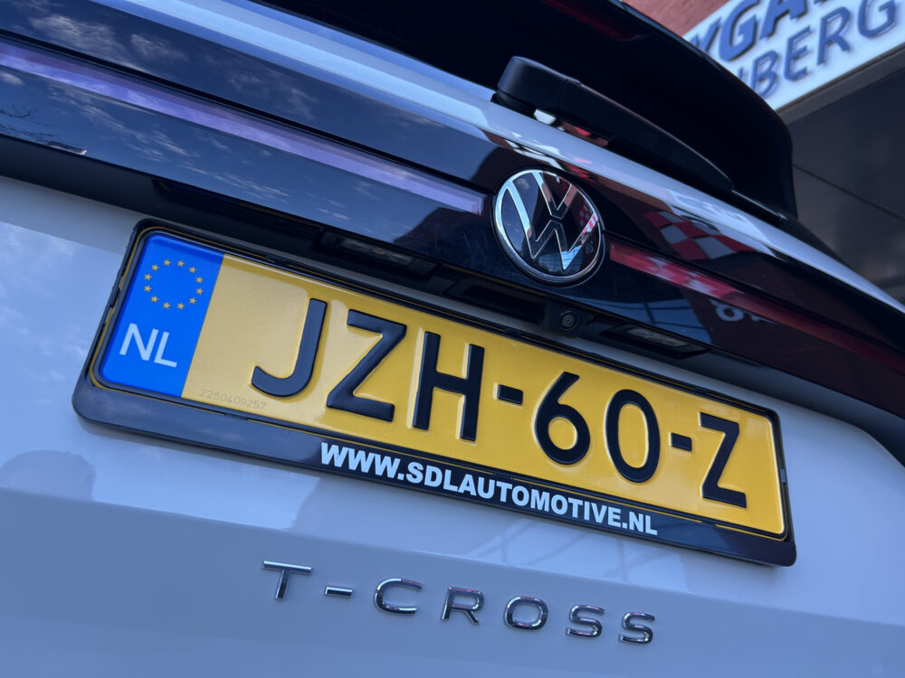 Volkswagen T-Cross 1.5 TSI Style // FULL LED // ADAP. CRUISE // VIRTUAL COCKPIT // CAMERA+SENSOREN // KEYLESS // NAVI+CARPLAY // 33