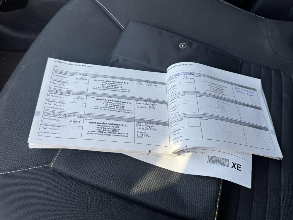 Renault Clio Estate 0.9 TCe Limited // NAP PAS! // NAVI // PDC // AIRCO // CRUISE // BLUETOOTH // 29