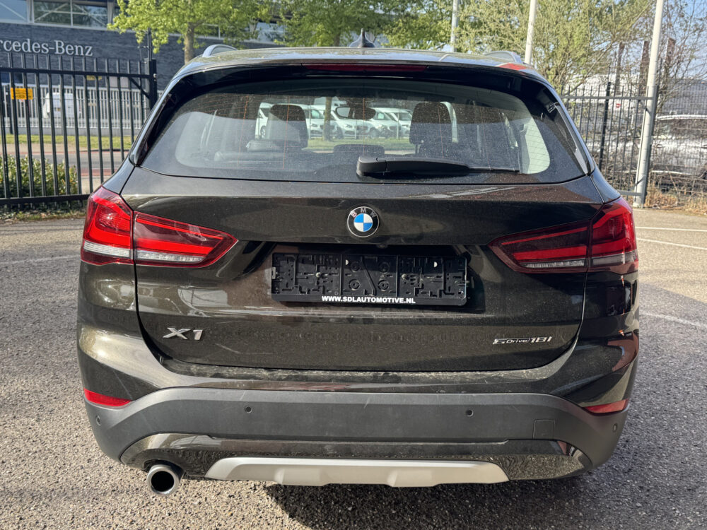 BMW X1 sDrive18i High Executive Xline // DEALER ONDERHOUDEN!! // CAMERA // NAVI // CLIMA // CRUISE // LED // 5