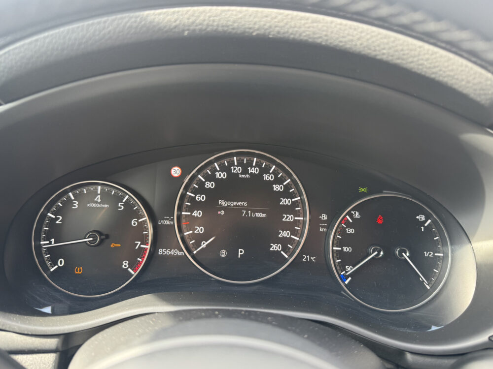 Mazda 3 2.0 e-SkyActiv-X M Hybrid 186 Luxury // FULL OPTIONS!! // SCHUIF-KANTEL DAK // NAVI // 360 CAMERA // BOSE AUDIO // MEMORY SEATS! 22