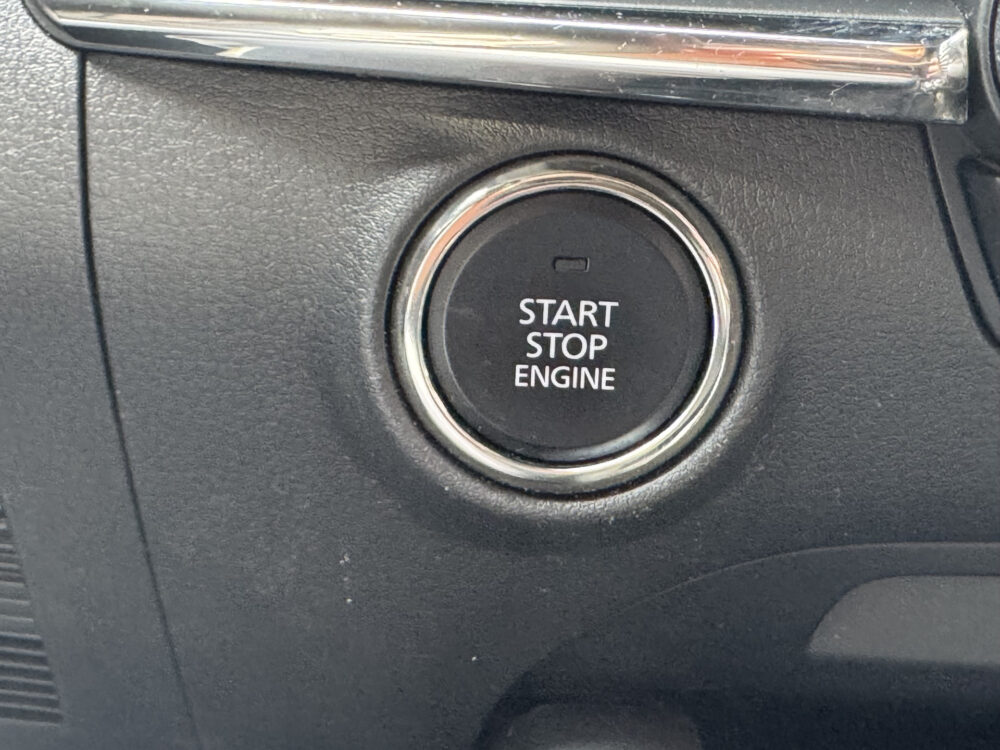 Mazda 3 2.0 e-SkyActiv-X M Hybrid 186 Luxury // FULL OPTIONS!! // SCHUIF-KANTEL DAK // NAVI // 360 CAMERA // BOSE AUDIO // MEMORY SEATS! 24