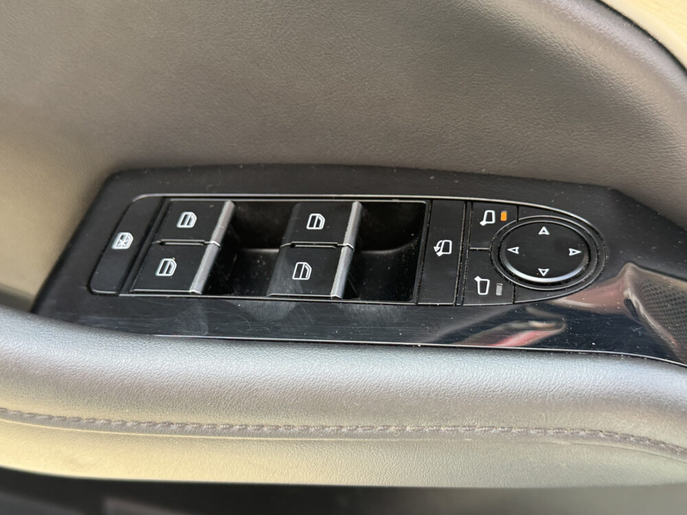 Mazda 3 2.0 e-SkyActiv-X M Hybrid 186 Luxury // FULL OPTIONS!! // SCHUIF-KANTEL DAK // NAVI // 360 CAMERA // BOSE AUDIO // MEMORY SEATS! 32