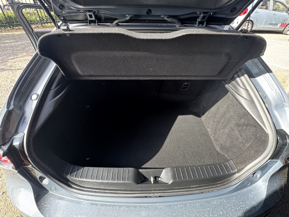 Mazda 3 2.0 e-SkyActiv-X M Hybrid 186 Luxury // FULL OPTIONS!! // SCHUIF-KANTEL DAK // NAVI // 360 CAMERA // BOSE AUDIO // MEMORY SEATS! 34