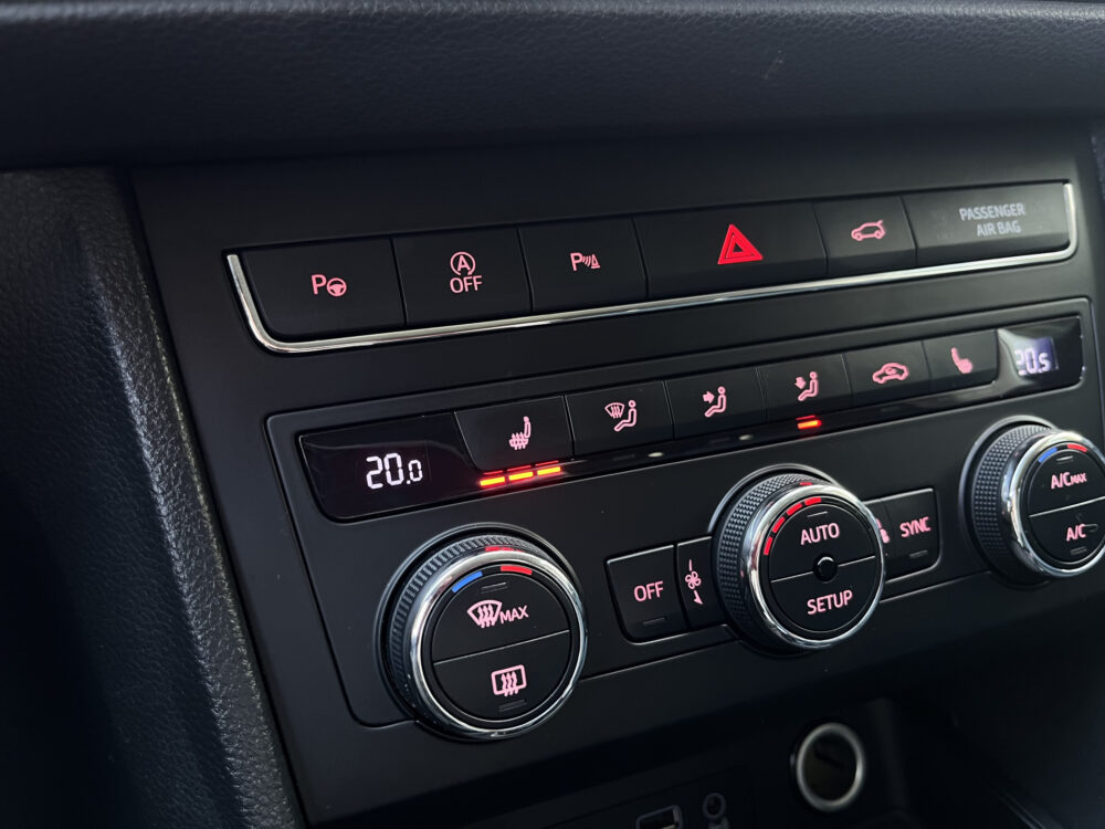 SEAT Ateca 1.4 EcoTSI Style // FULL LED // PARK ASSIST // ELEK. ACHERKLEP // NAVI // CRUISE // STOELVERWARMING // 26