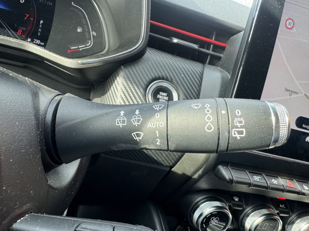 Renault Clio 1.3 TCe R.S. Line // 131PK!! // BOSE AUDIO // PERFECT ONDERHOUDEN // NAVI // CAMERA // ADAPTIVE CRUISE // CLIMA // 25