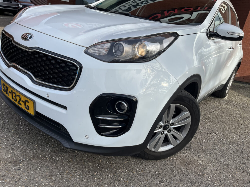 Kia Sportage 1.6 GDI Design Edition // LED // JBL AUDIO // KEYLESS // LEDER+ELEK. STOEL // NAVI+CARPLAY // CAMERA // STUUR+STOELVERWARMING // 2