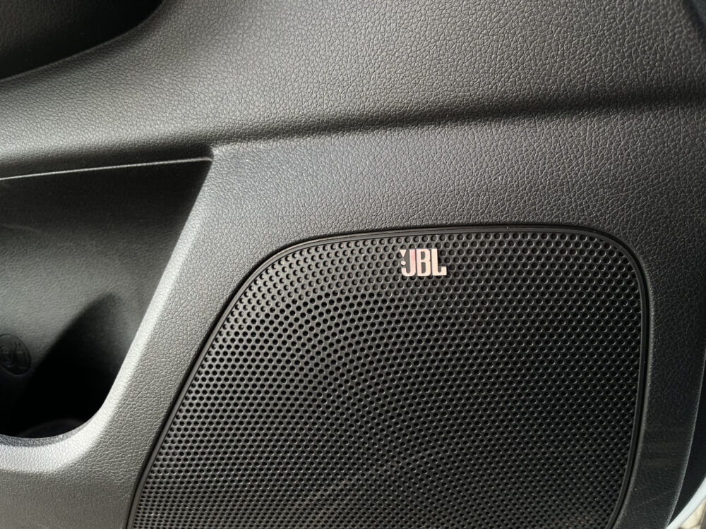 Kia Sportage 1.6 GDI Design Edition // LED // JBL AUDIO // KEYLESS // LEDER+ELEK. STOEL // NAVI+CARPLAY // CAMERA // STUUR+STOELVERWARMING // 20