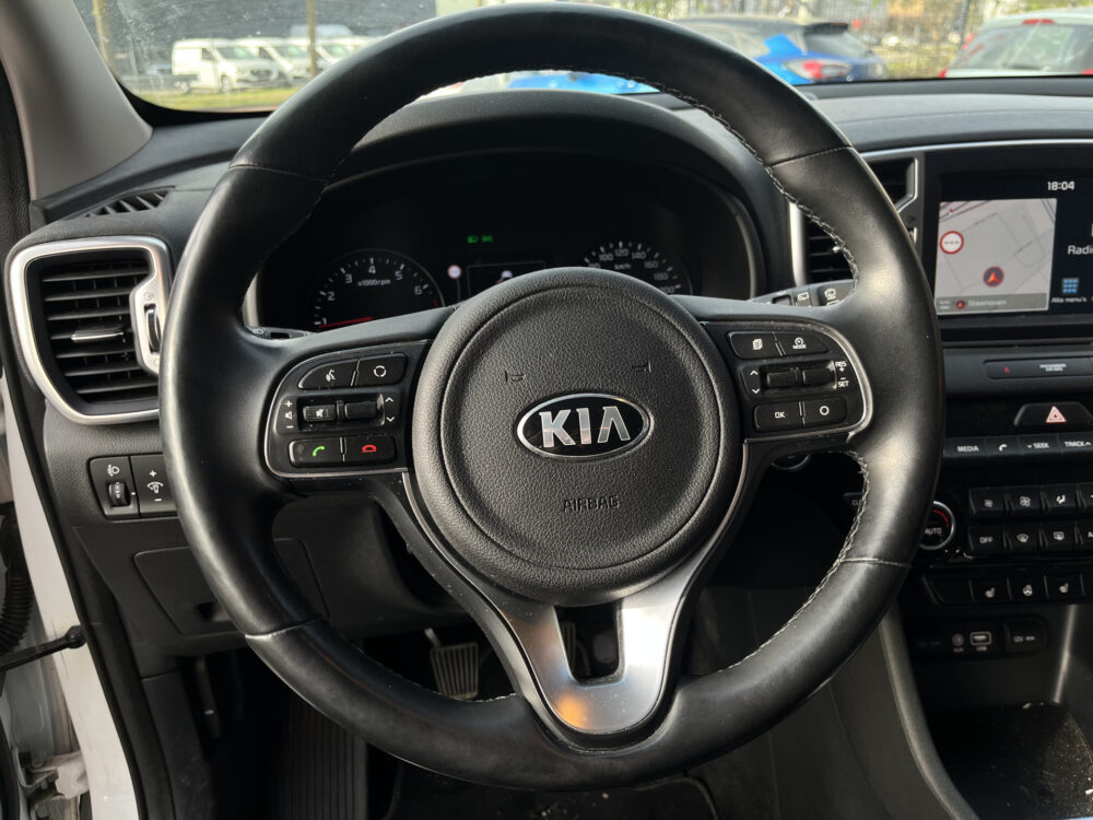Kia Sportage 1.6 GDI Design Edition // LED // JBL AUDIO // KEYLESS // LEDER+ELEK. STOEL // NAVI+CARPLAY // CAMERA // STUUR+STOELVERWARMING // 23