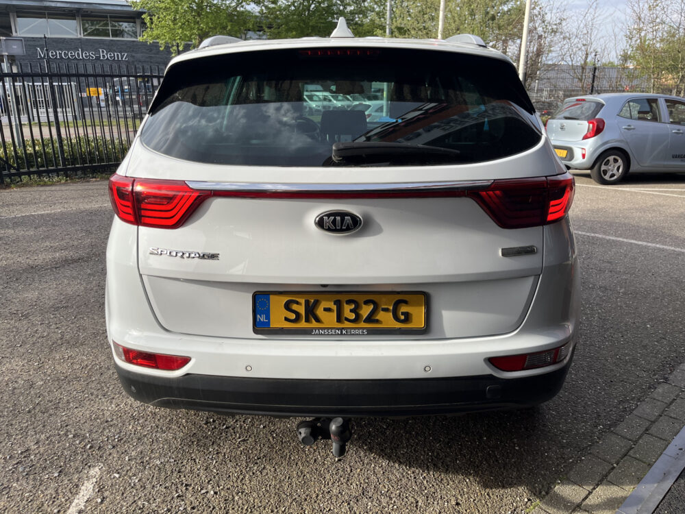 Kia Sportage 1.6 GDI Design Edition // LED // JBL AUDIO // KEYLESS // LEDER+ELEK. STOEL // NAVI+CARPLAY // CAMERA // STUUR+STOELVERWARMING // 7
